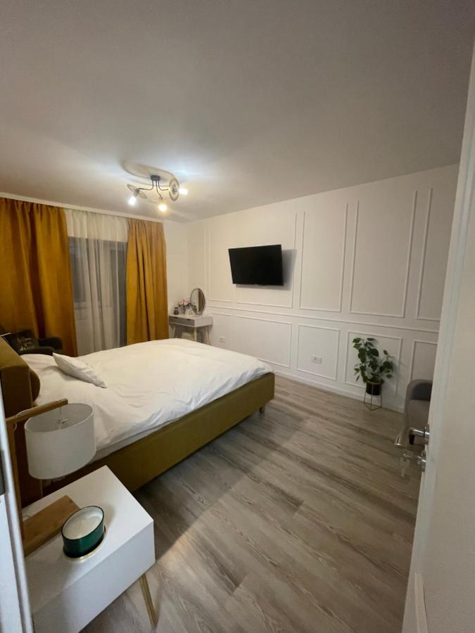 Premium Jd Studio Bucharest Luaran gambar